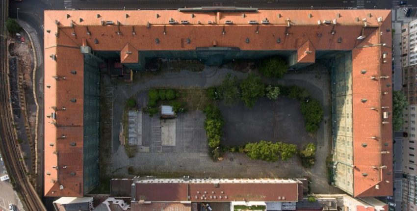 Kasarna Karlin, Prague